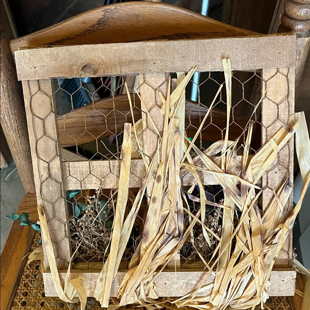 Vintage Autumn Harvest Decor with Scarecrow